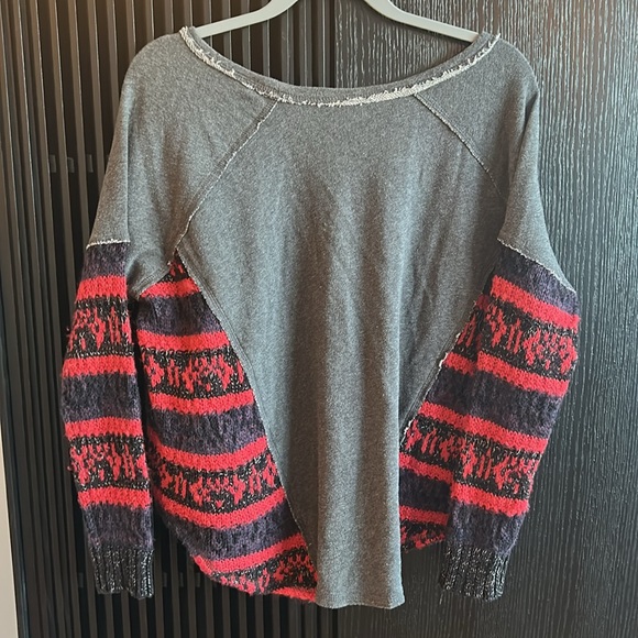 Free People off shoulder fleece and wool sweater - Picture 2 of 4